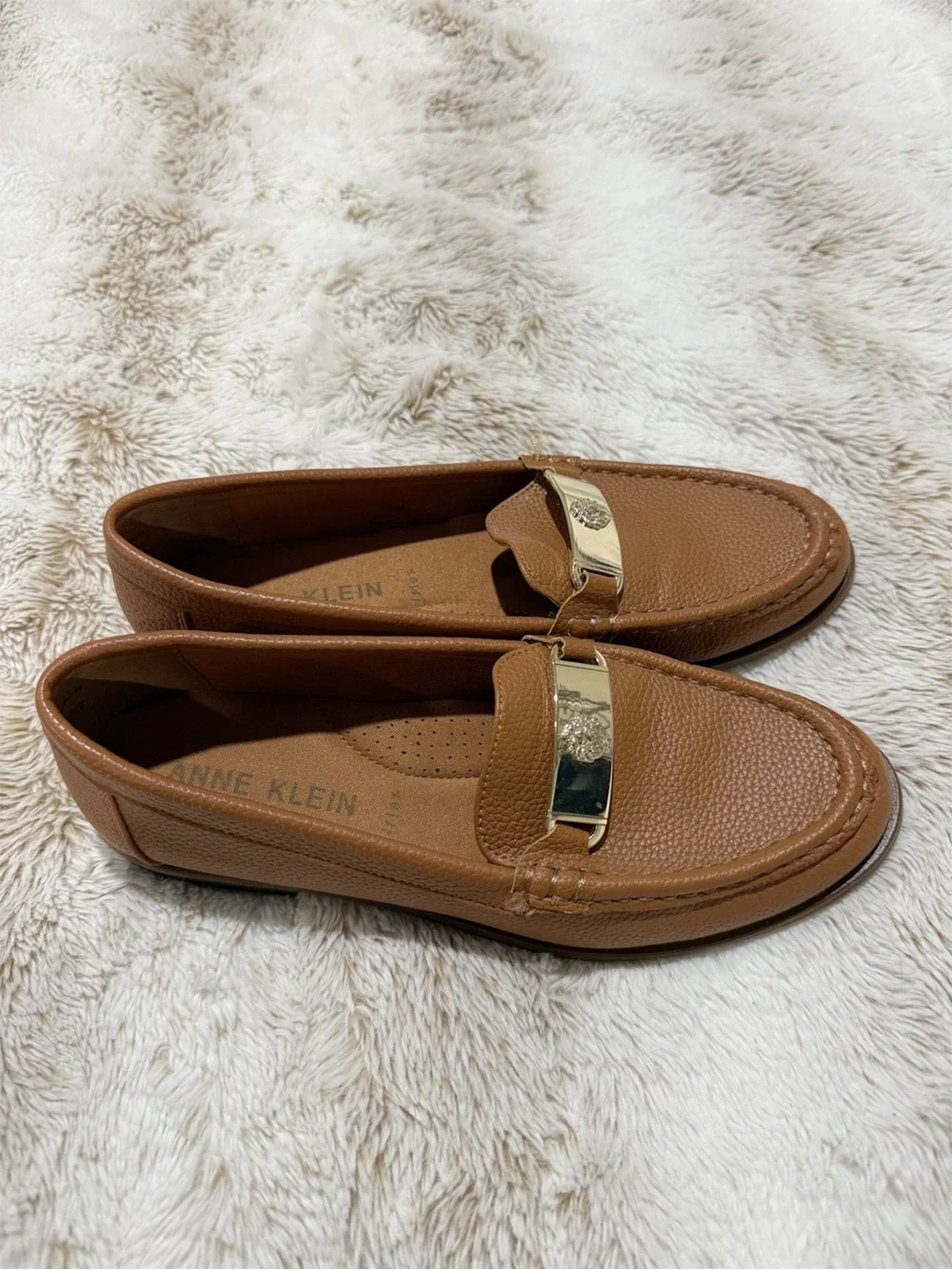 Anne Klein Tan Pebbled Leather Loafers with Gold Plaque Size 7.5